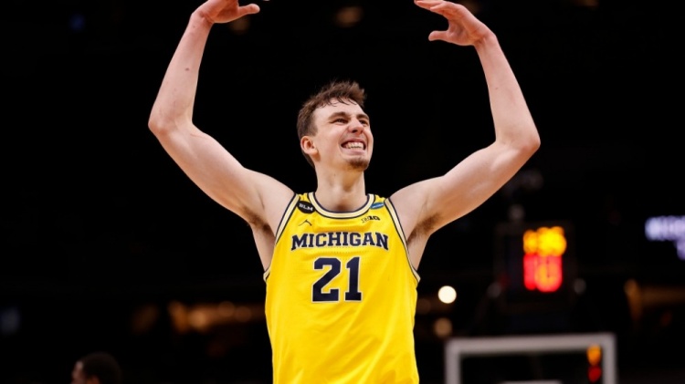 队的新任主 队的新任主