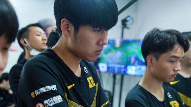 库里和哈登 库里和哈登