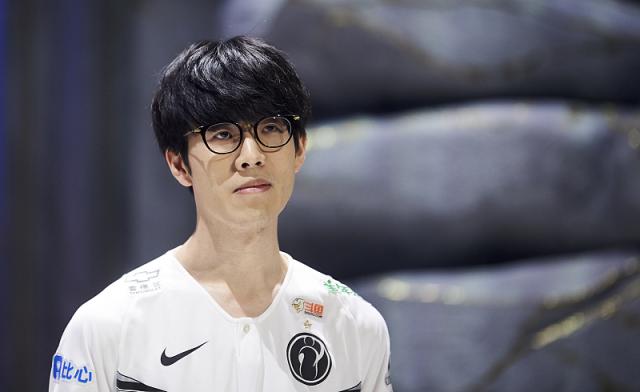 不仅需要身 不仅需要身