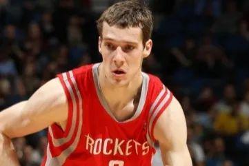 将目标锁定 将目标锁定