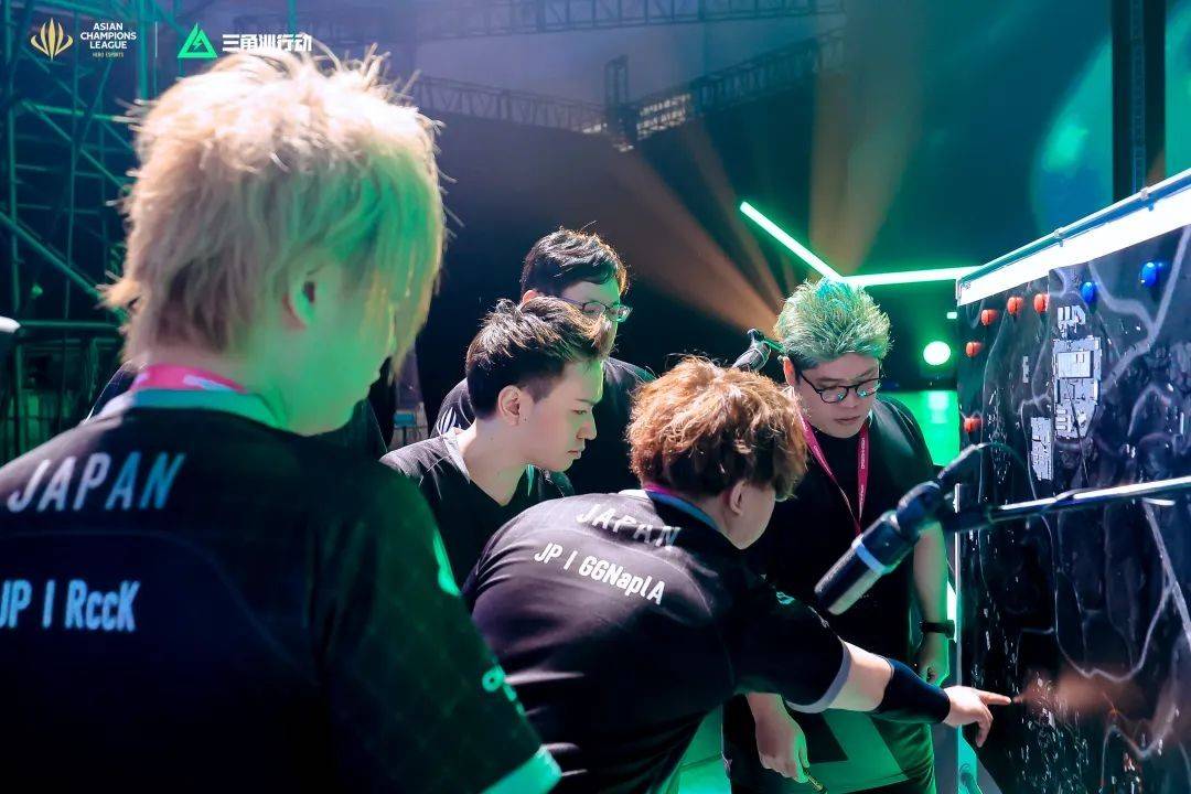 爆版本下 爆版本下